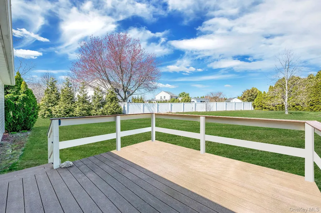 84 Crystal Drive Aquebogue NY 11931