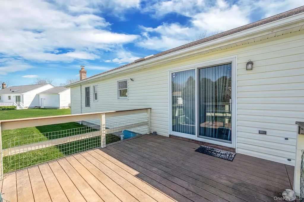 84 Crystal Drive Aquebogue NY 11931