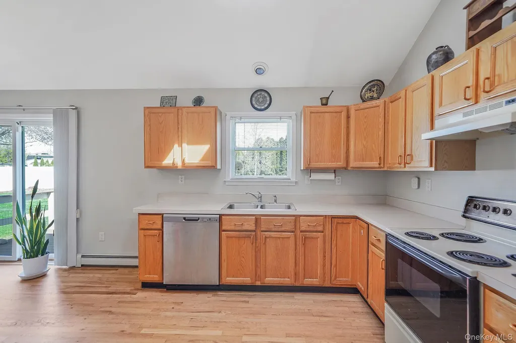 84 Crystal Drive Aquebogue NY 11931