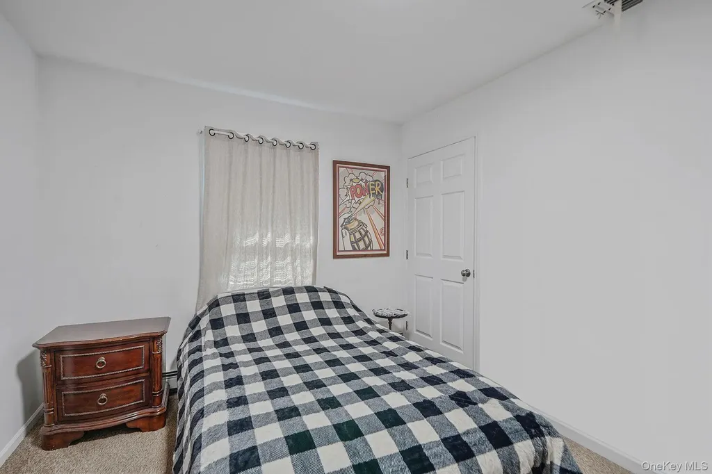 84 Crystal Drive Aquebogue NY 11931