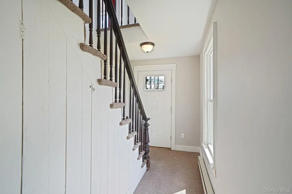 5528 Sound Avenue Riverhead NY 11901