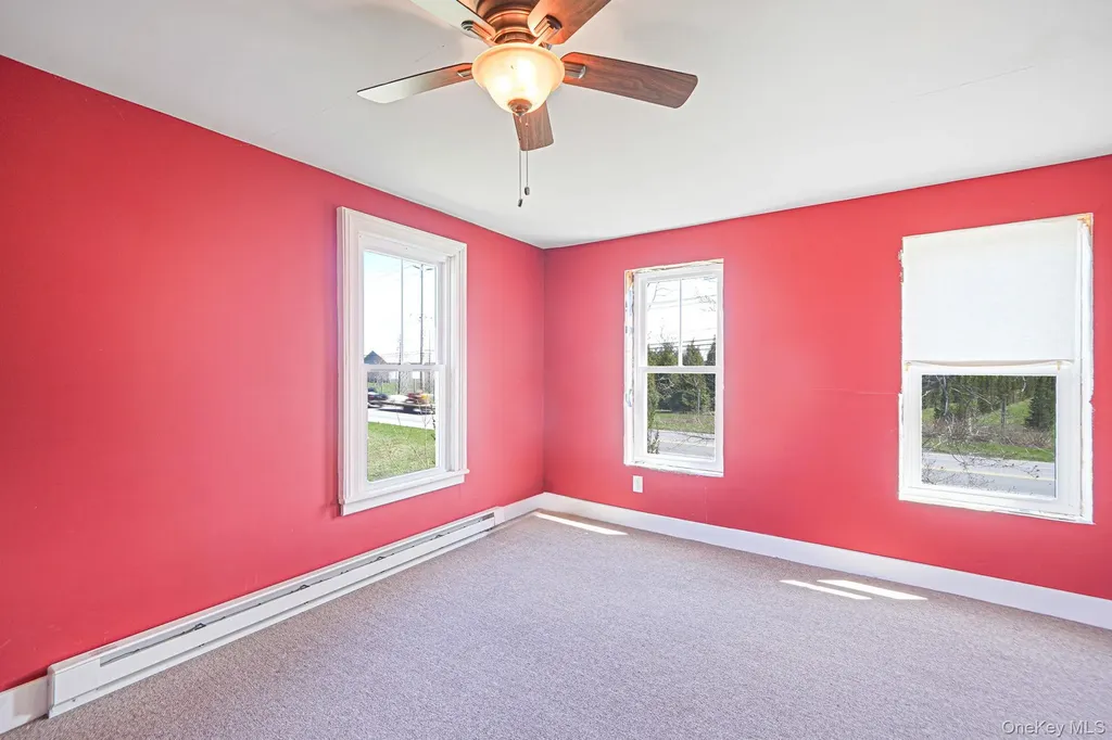 5528 Sound Avenue Riverhead NY 11901