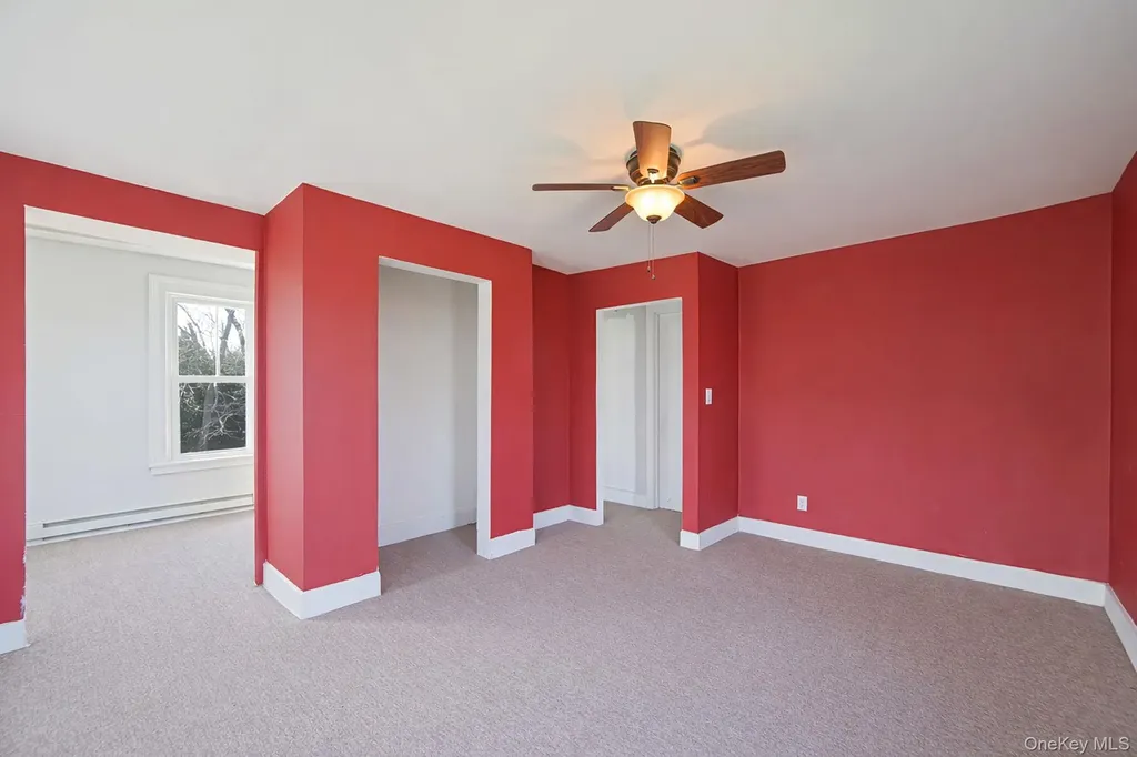 5528 Sound Avenue Riverhead NY 11901