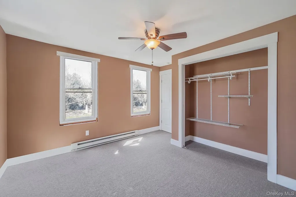 5528 Sound Avenue Riverhead NY 11901
