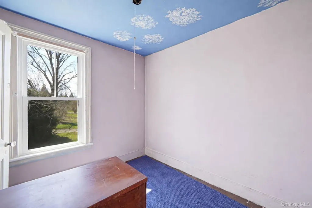 5528 Sound Avenue Riverhead NY 11901