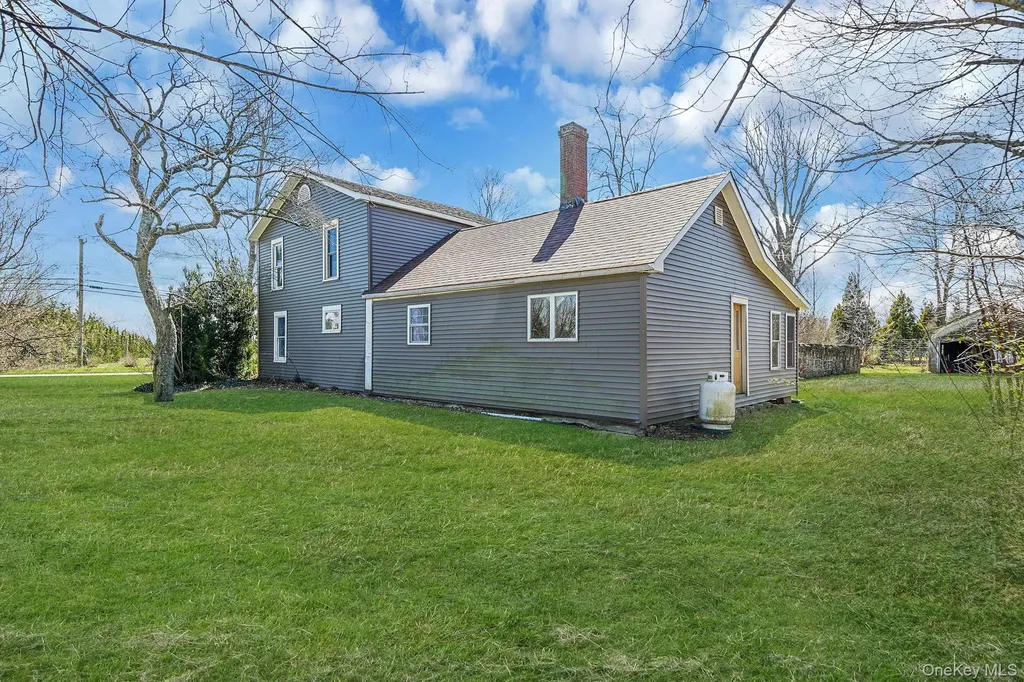 5528 Sound Avenue Riverhead NY 11901