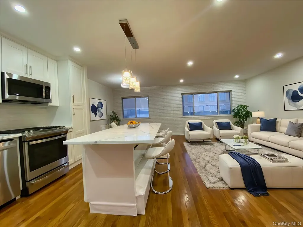 2123 Amory Court Ridgewood NY 11385