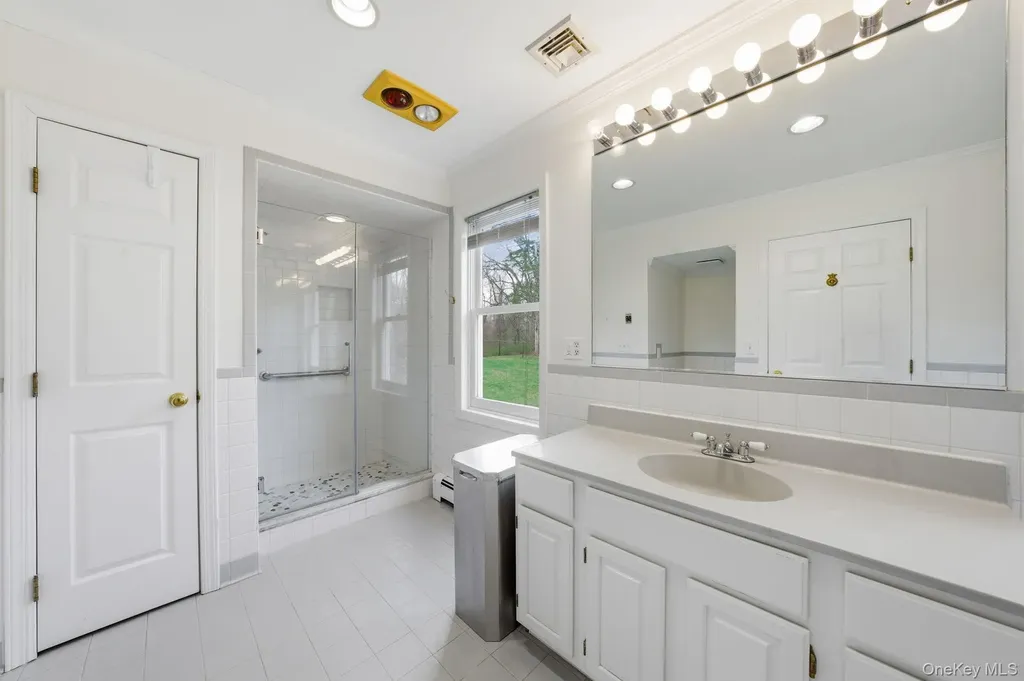 83 Onderdonk Road Warwick NY 10990