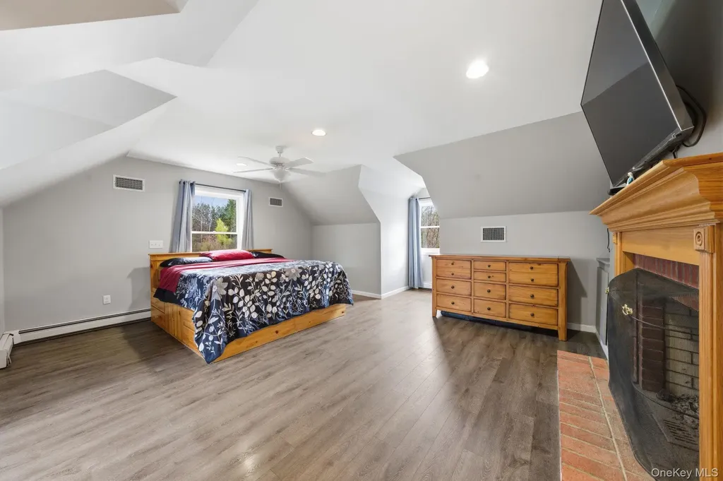 83 Onderdonk Road Warwick NY 10990