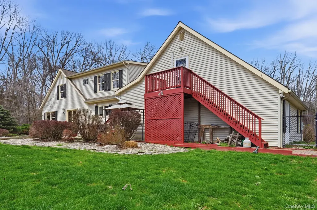 83 Onderdonk Road Warwick NY 10990