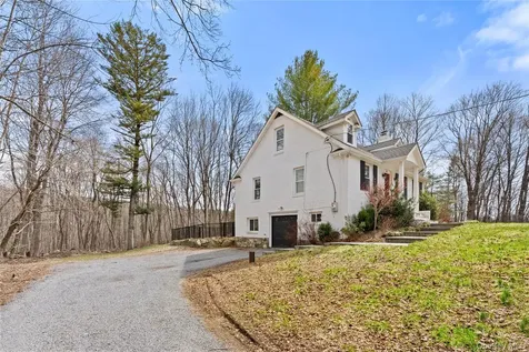 70 Oscawana Lake Road Putnam Valley NY 10579