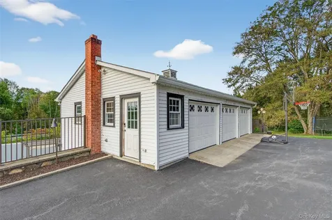23 S Creek Road Staatsburg NY 12580