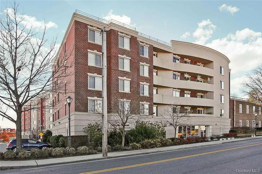 242 Maple Avenue Westbury NY 11590