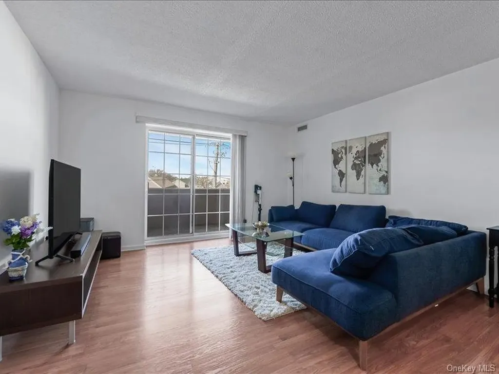 242 Maple Avenue Westbury NY 11590