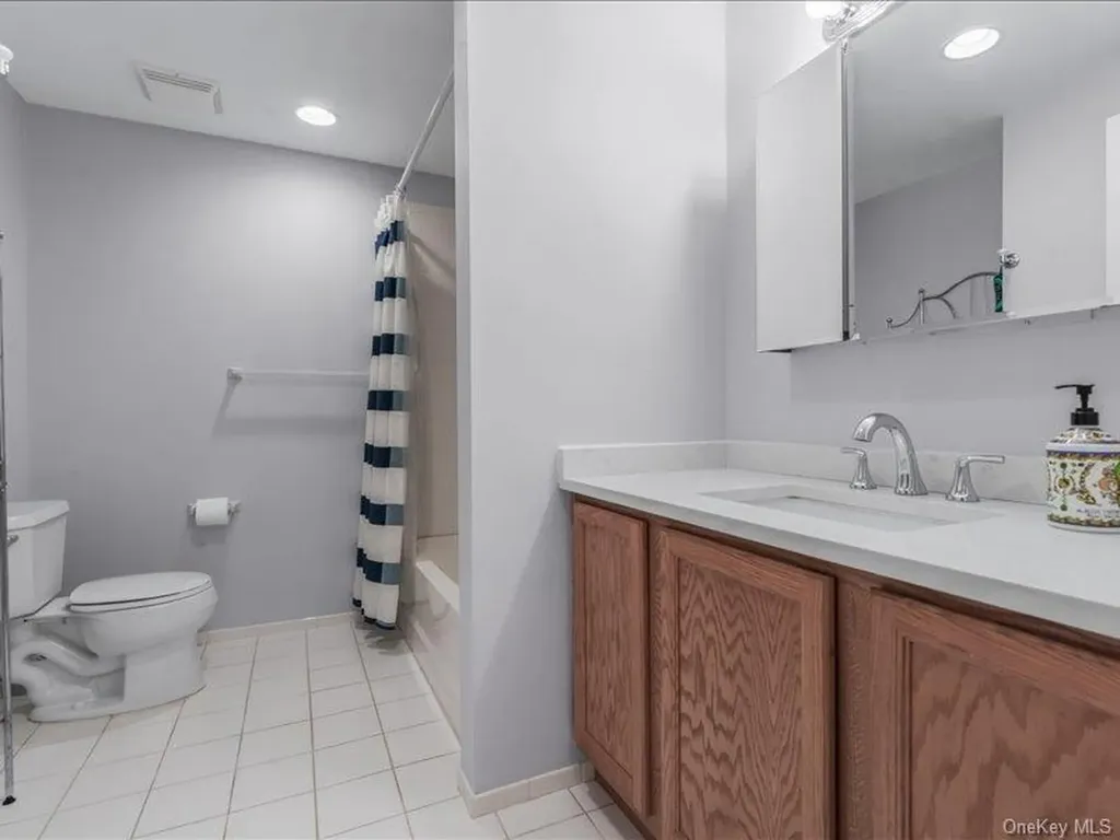 242 Maple Avenue Westbury NY 11590