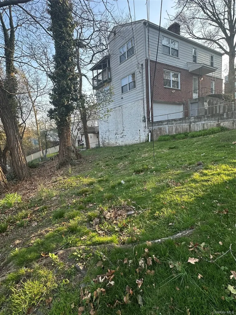 94 Patmore Avenue Yonkers NY 10710