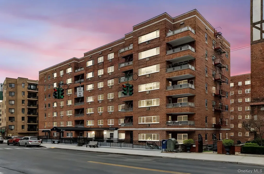 80 E Hartsdale Avenue Hartsdale NY 10530