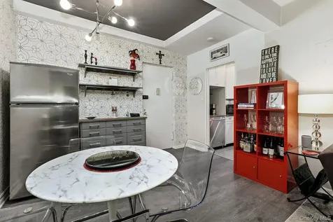 80 E Hartsdale Avenue Hartsdale NY 10530