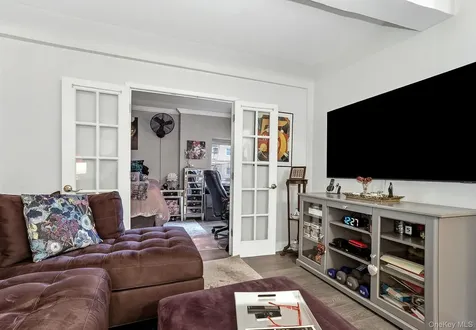 80 E Hartsdale Avenue Hartsdale NY 10530