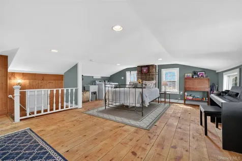 9 Ireland Avenue Wappingers Falls NY 12590