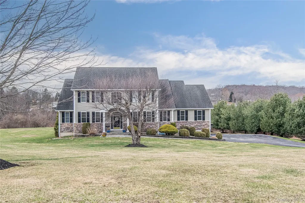 42 Reserve Way Lagrangeville NY 12540