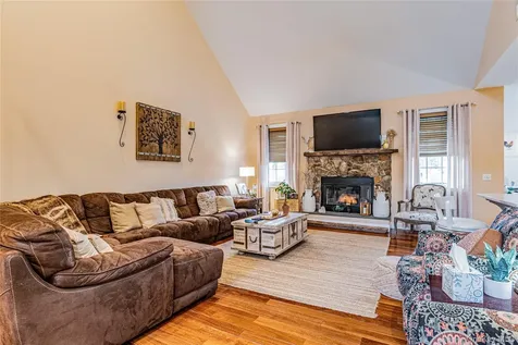 42 Reserve Way Lagrangeville NY 12540