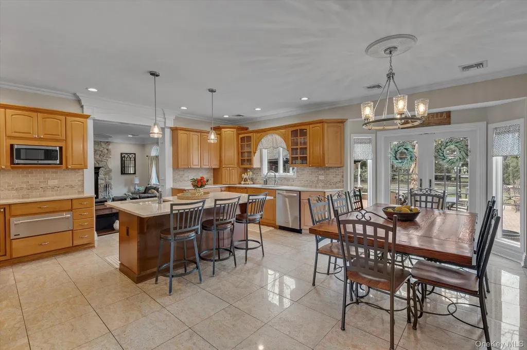 36 Fox Lane Dix Hills NY 11746