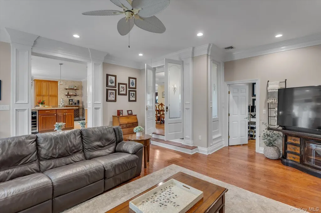36 Fox Lane Dix Hills NY 11746