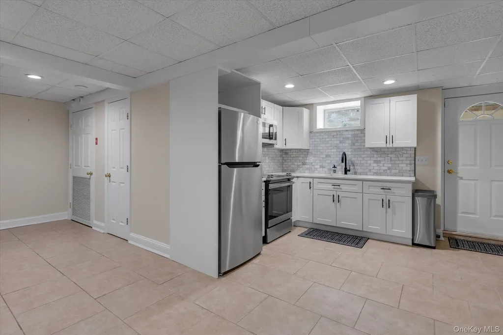 36 Fox Lane Dix Hills NY 11746