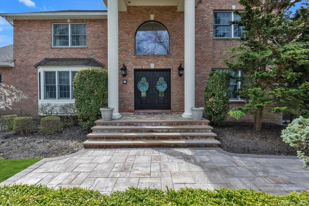 36 Fox Lane Dix Hills NY 11746