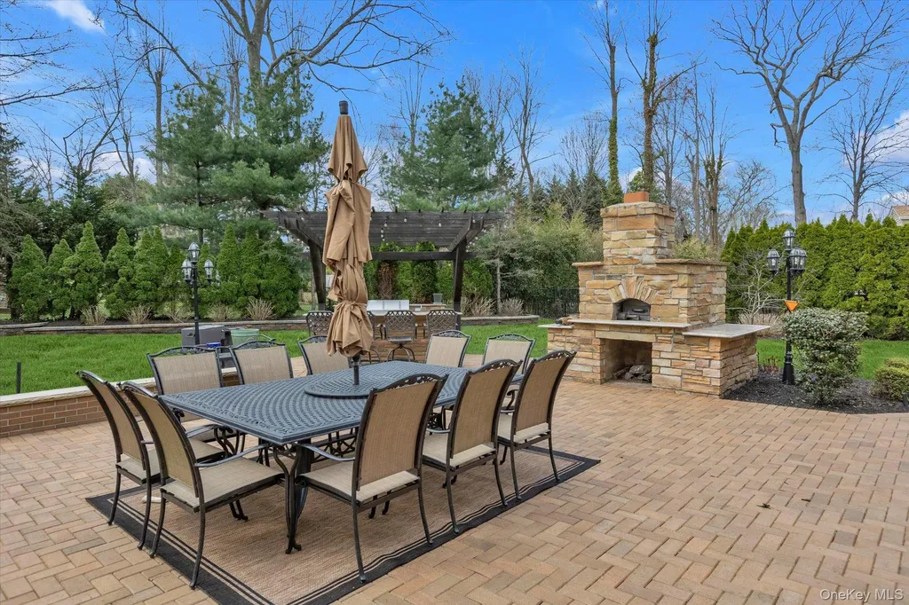 36 Fox Lane Dix Hills NY 11746