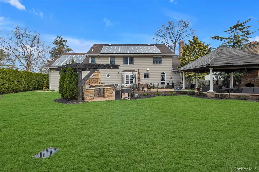 36 Fox Lane Dix Hills NY 11746