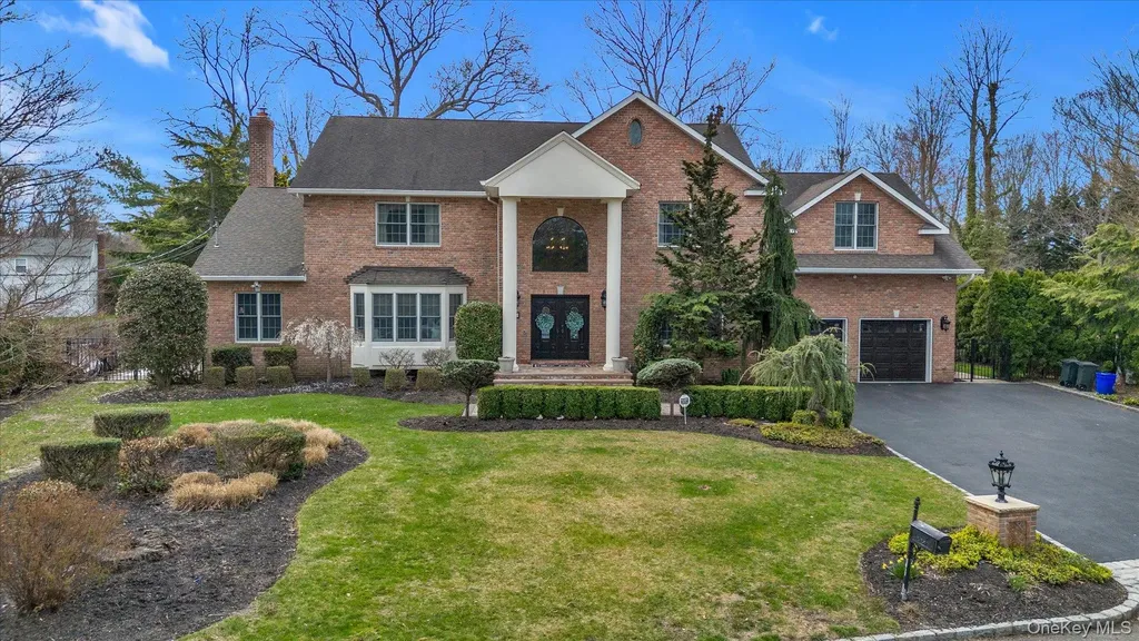 36 Fox Lane Dix Hills NY 11746