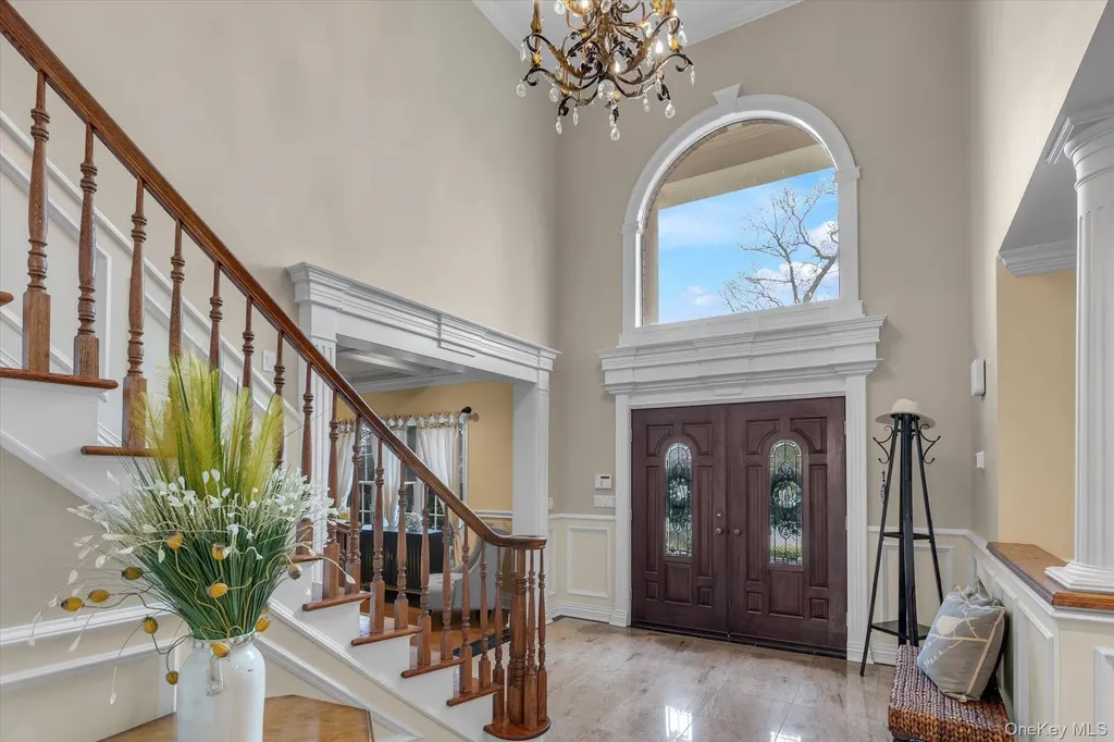 36 Fox Lane Dix Hills NY 11746