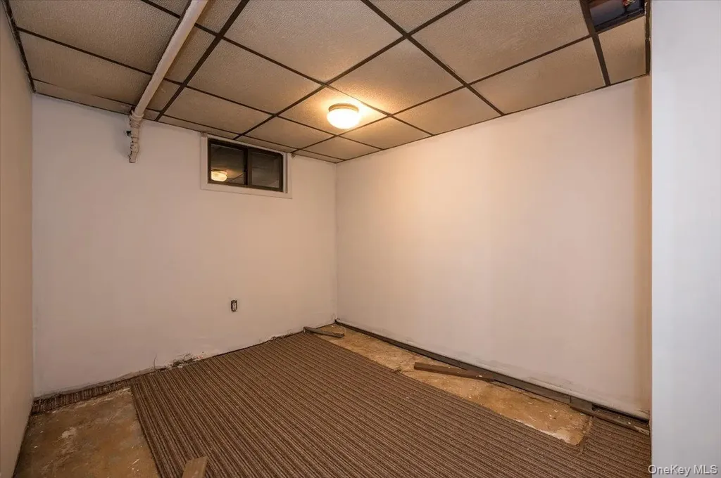 717 Calhoun Avenue Bronx NY 10465
