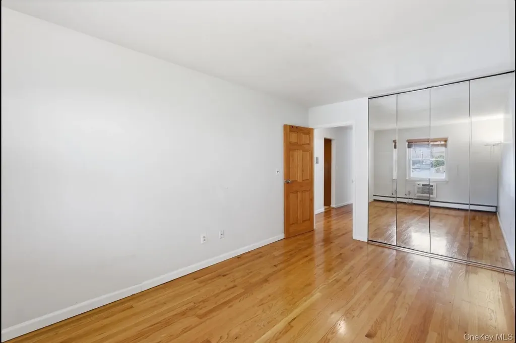 20617 Lori Drive Bayside NY 11360