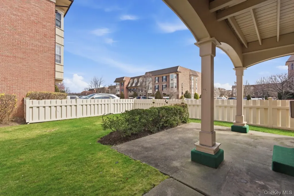 20617 Lori Drive Bayside NY 11360