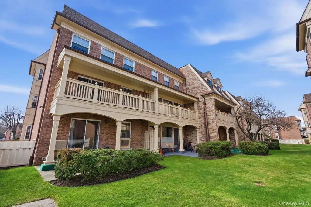 20617 Lori Drive Bayside NY 11360