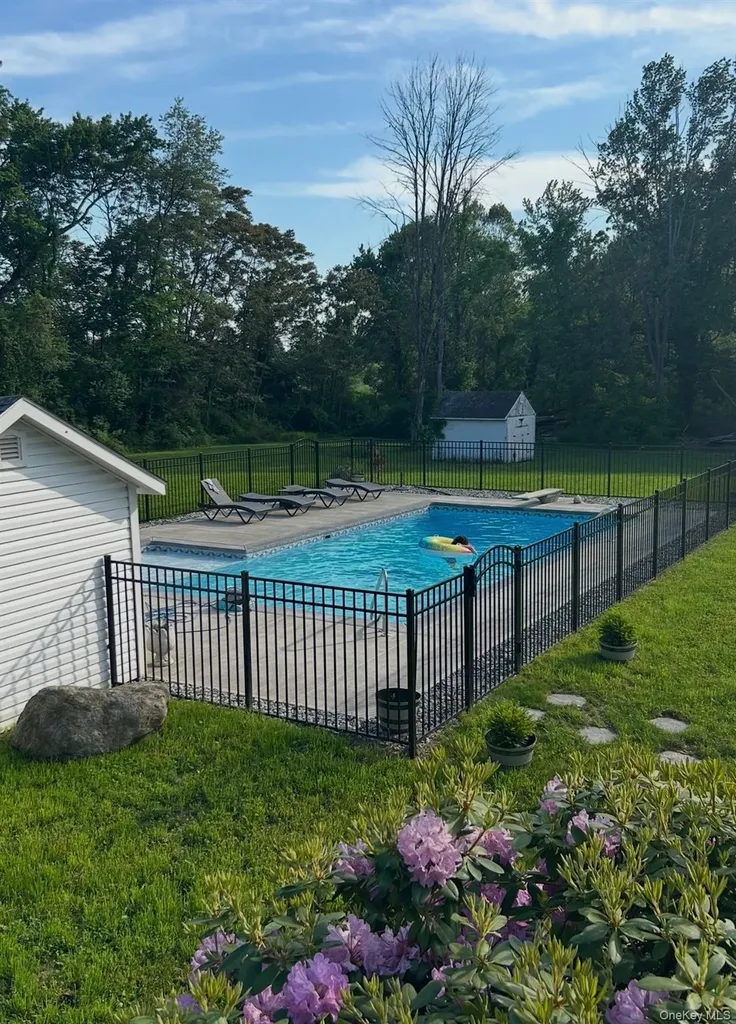 8 Briar Lane Wappingers Falls NY 12590