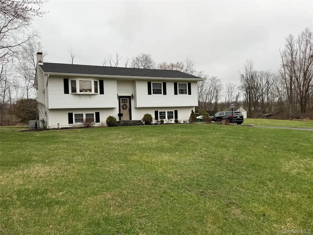 8 Briar Lane Wappingers Falls NY 12590