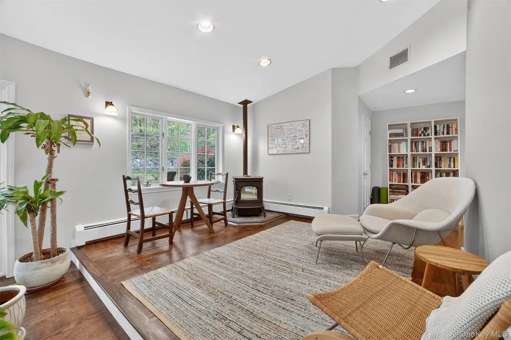 9 Sloehidden Road Briarcliff Manor NY 10510