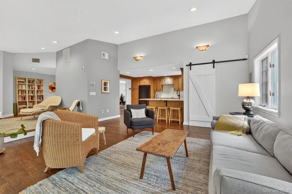 9 Sloehidden Road Briarcliff Manor NY 10510