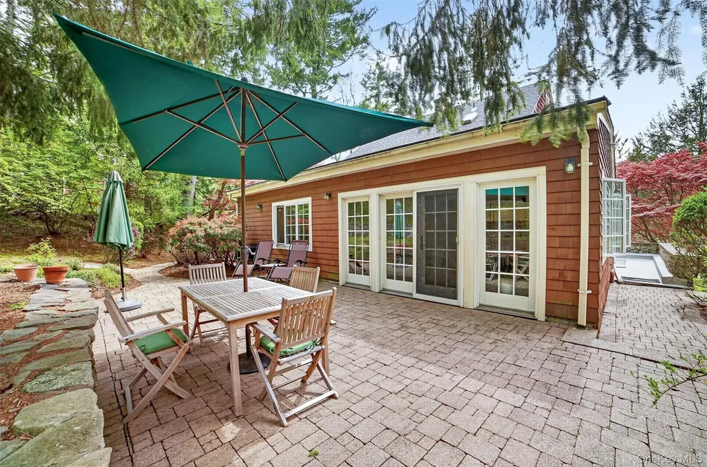 9 Sloehidden Road Briarcliff Manor NY 10510