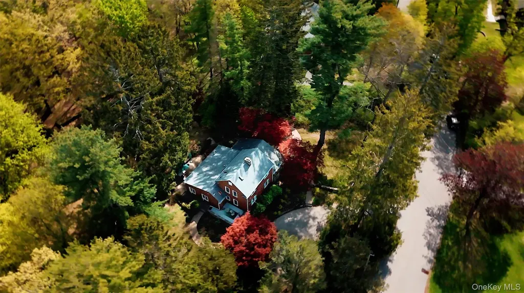 9 Sloehidden Road Briarcliff Manor NY 10510