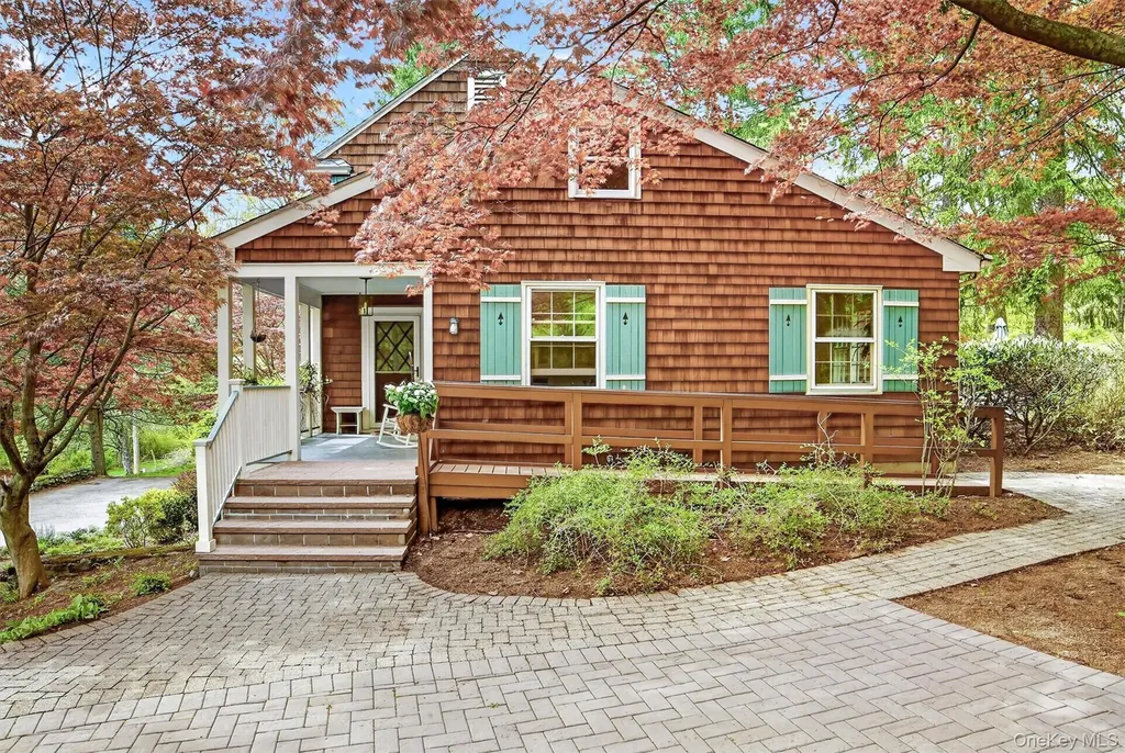 9 Sloehidden Road Briarcliff Manor NY 10510