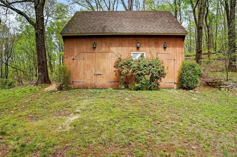 9 Sloehidden Road Briarcliff Manor NY 10510