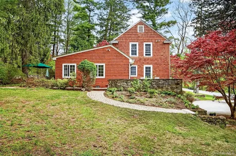 9 Sloehidden Road Briarcliff Manor NY 10510