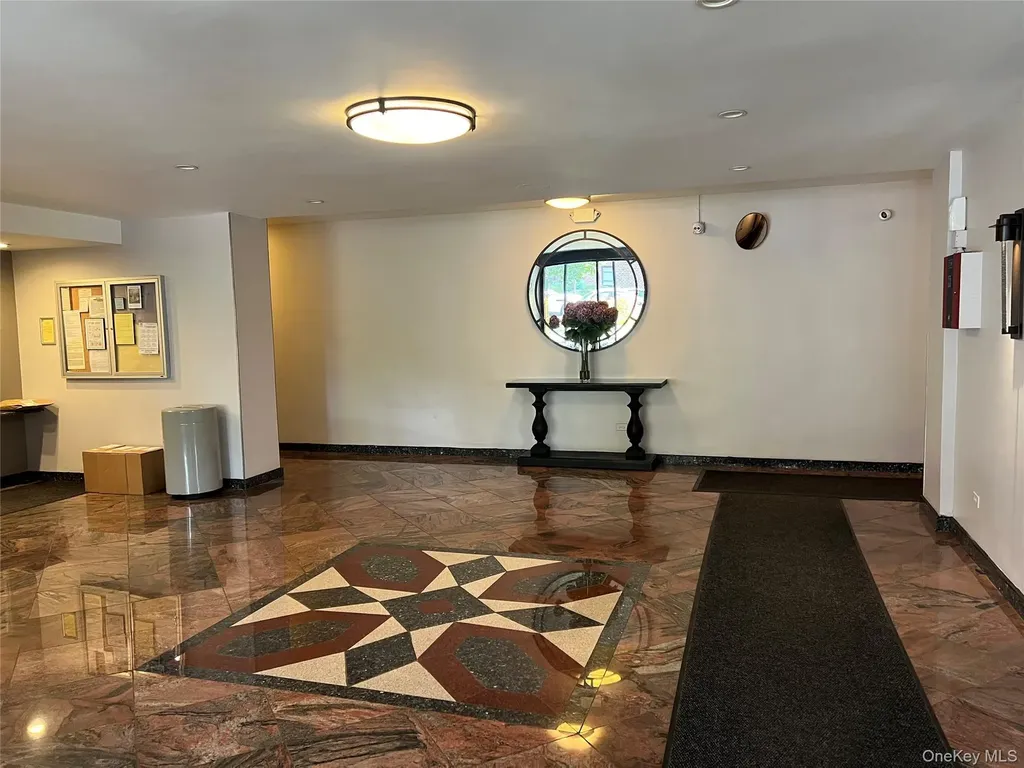 14050 Burden Crescent Briarwood NY 11435