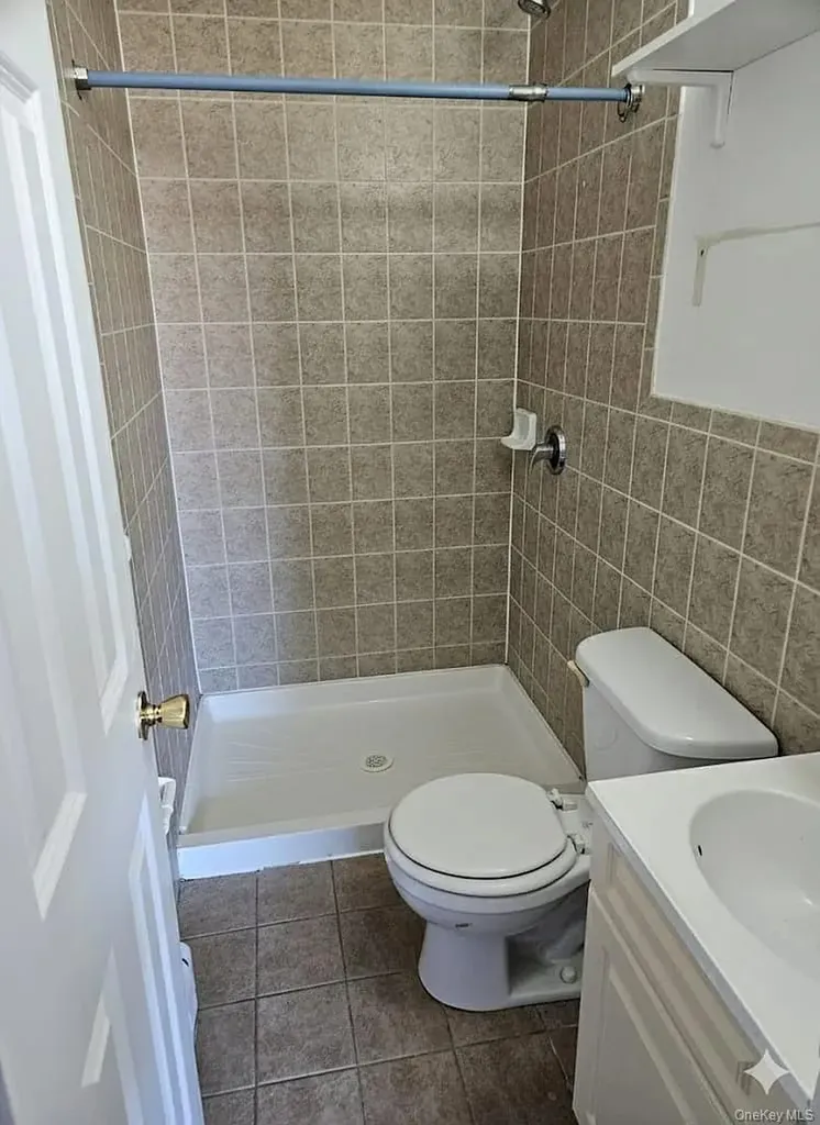 3544 Ely Avenue Bronx NY 10466