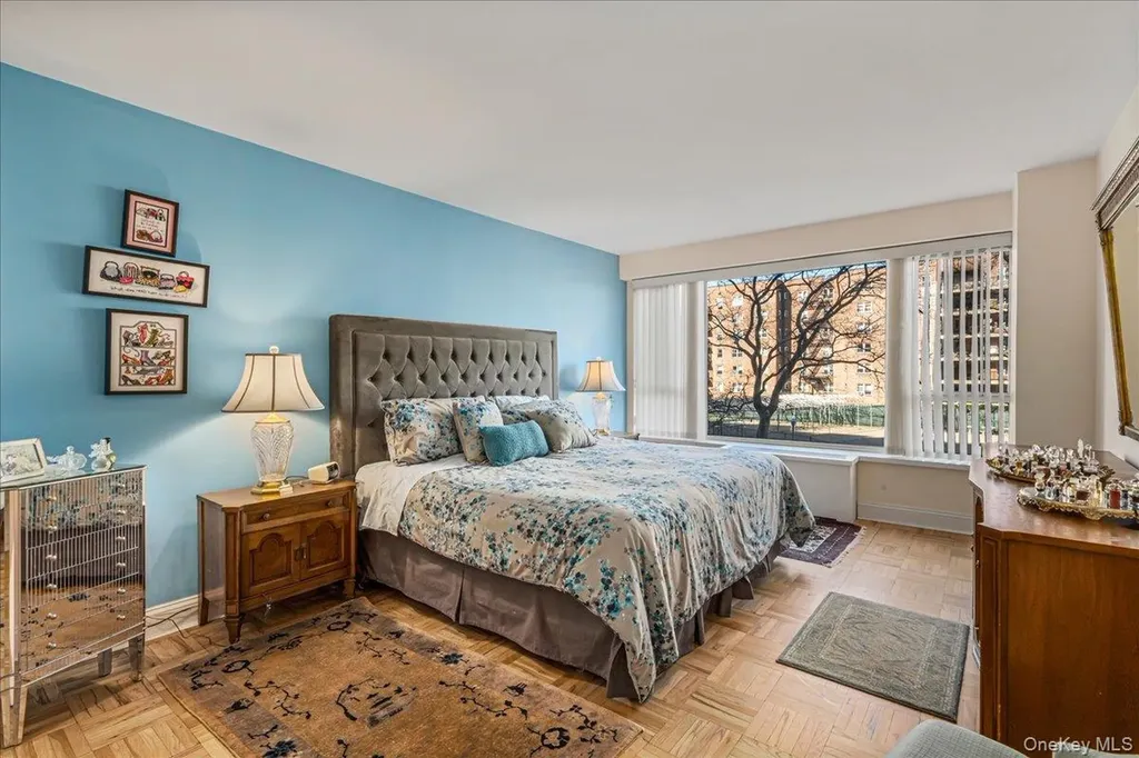 16625 Powells Cove Boulevard Beechhurst NY 11357